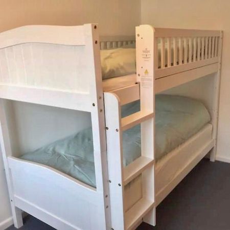 Great Price, Lovely Comfy Flat.2 Mins From The Sea Λάιμ Ρέγκις Εξωτερικό φωτογραφία