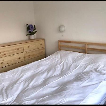 Great Price, Lovely Comfy Flat.2 Mins From The Sea Λάιμ Ρέγκις Εξωτερικό φωτογραφία